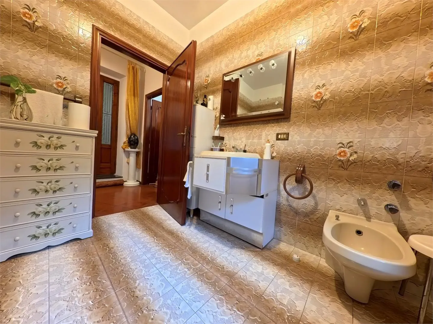 Historic 1648 Mill House in Garfagnana with Streams and Chestnut Grove - View image 22 of 35