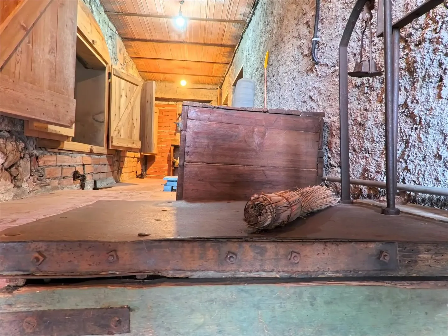 Historic 1648 Mill House in Garfagnana with Streams and Chestnut Grove - View image 29 of 35