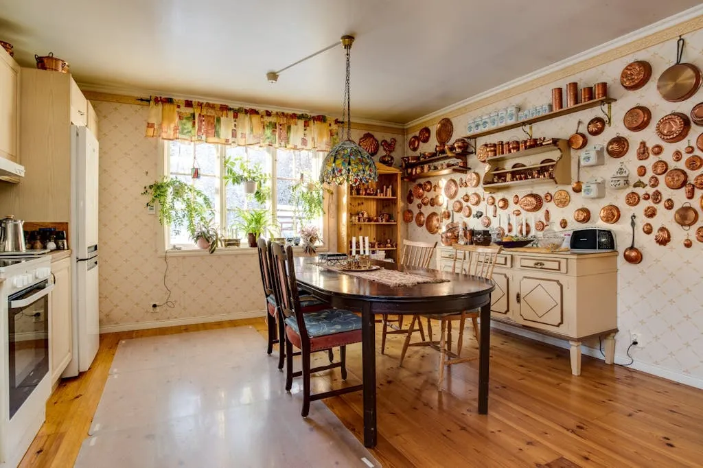 1950s Villa in Ställdalen: 3-Bedrooms, Terrace, and Expansive Grounds - Image 4