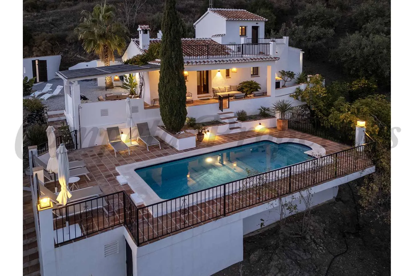 Cómpeta Casa de campo de 3 dormitorios con piscina y amplios jardines - Ver imagen 20 de 20