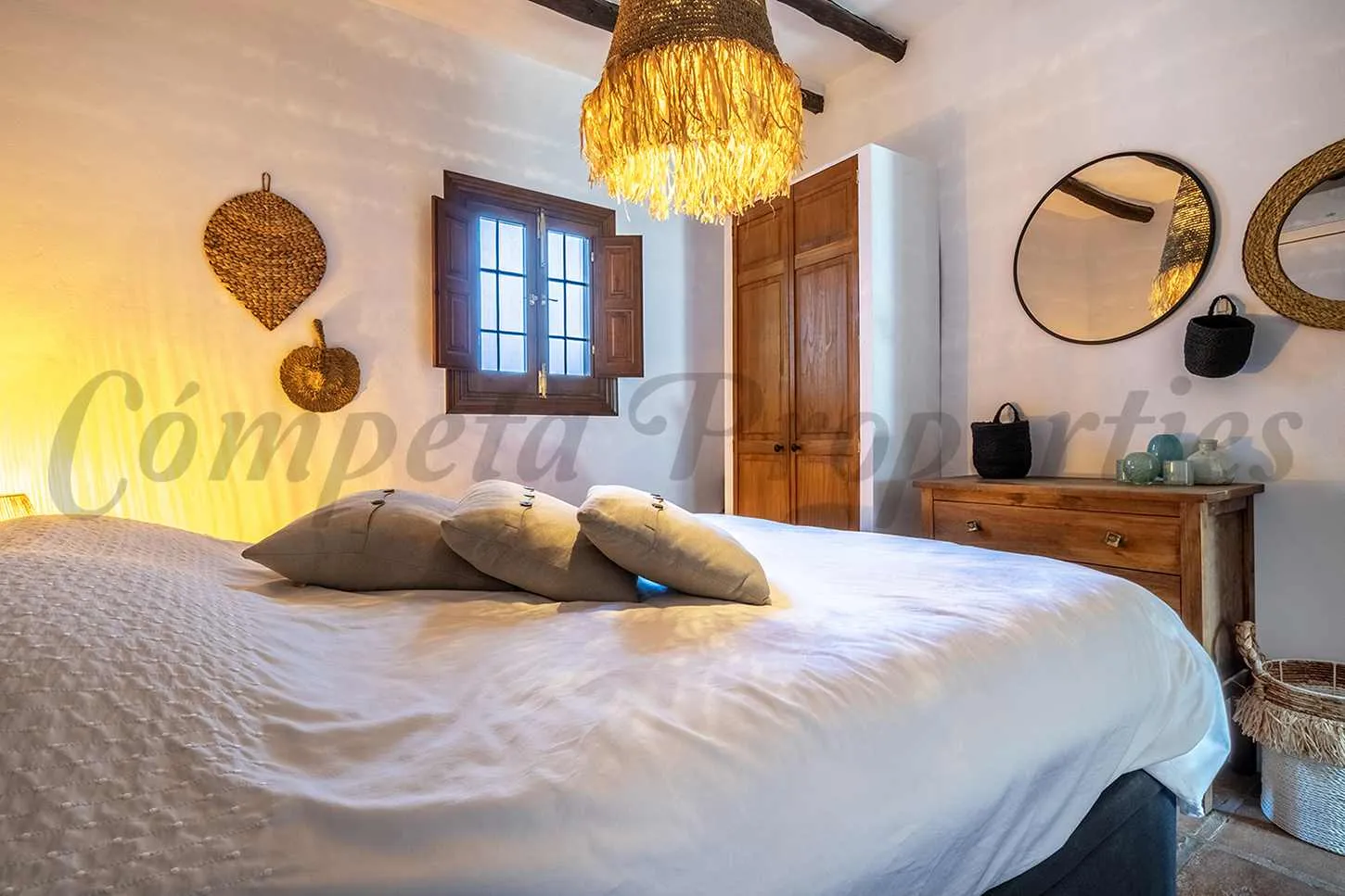 Cómpeta Casa de campo de 3 dormitorios con piscina y amplios jardines - Ver imagen 10 de 20