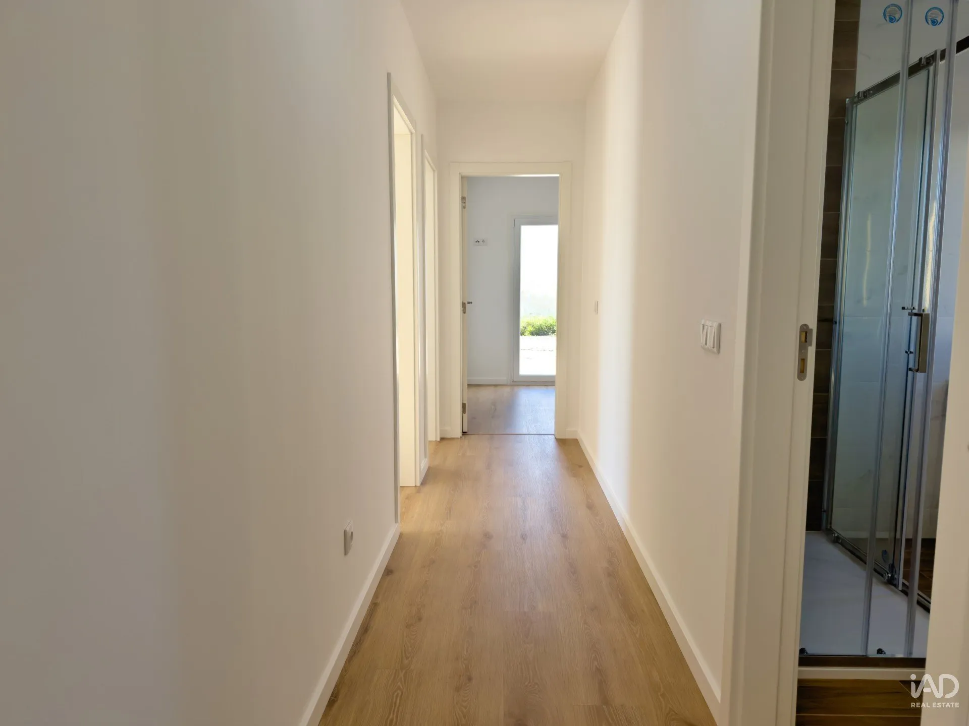 Furnished 3-Bedroom House with Garden in Coastal Marinha Grande - View image 20 of 27