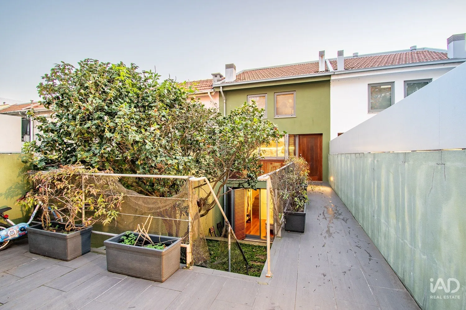 Contemporary 2-Bedroom Home with Garden and Terraces in Santa Comba Dão - View image 27 of 30