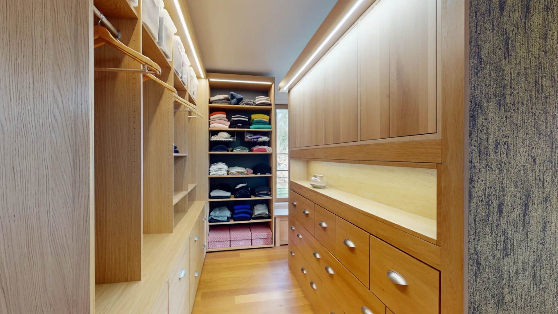 Contemporary Architect-Designed Wooden House with Expansive Terrace in Montignac - View image 12 of 19