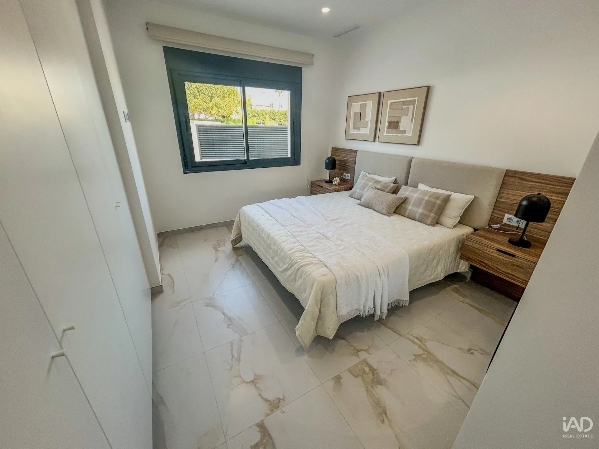 Contemporary 3-Bedroom House with Pool in Pilar de la Horadada - View image 21 of 40