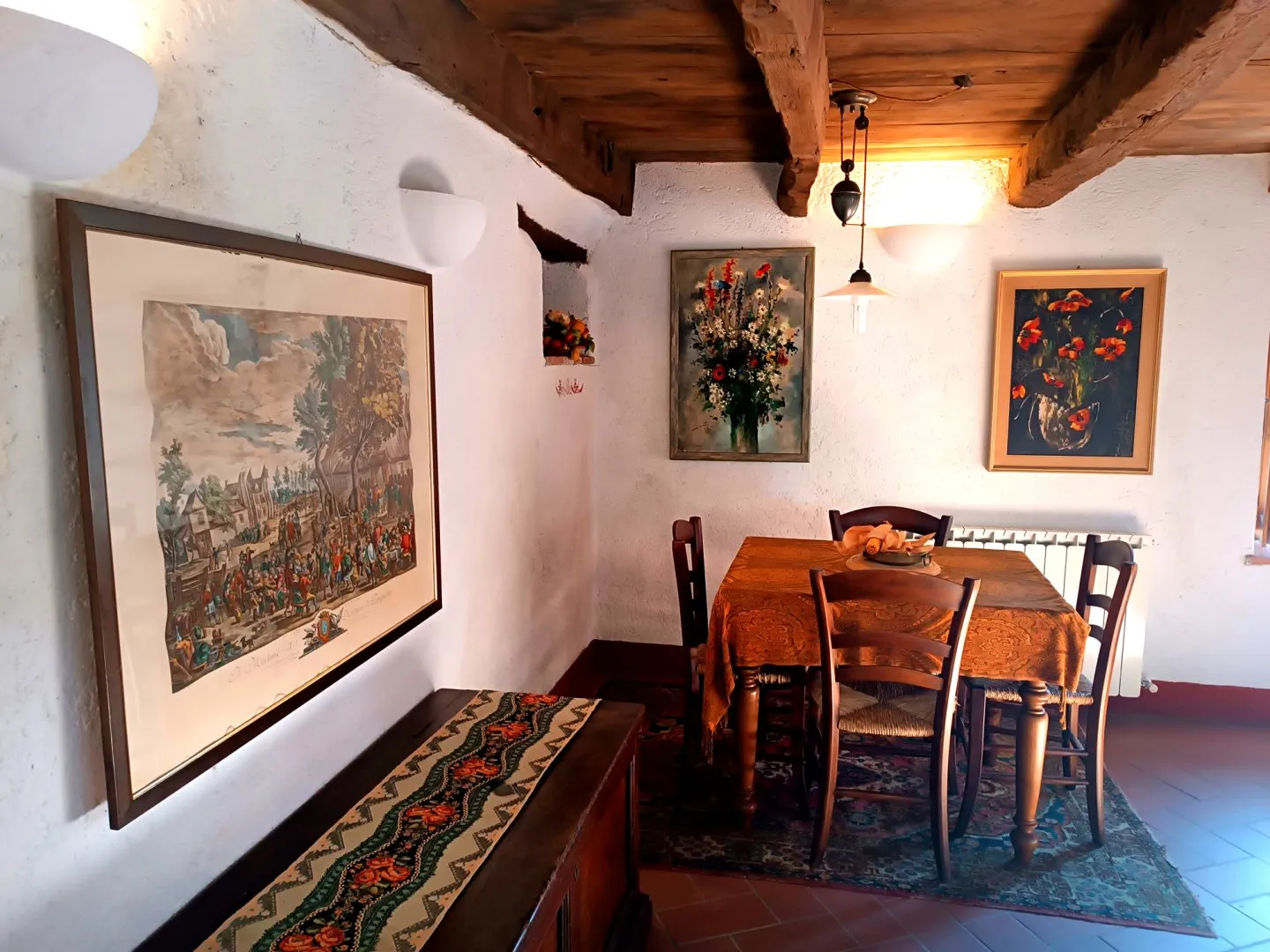 Lake-View House with Garden and Dual Living Spaces in Vagli Sotto - View image 13 of 40