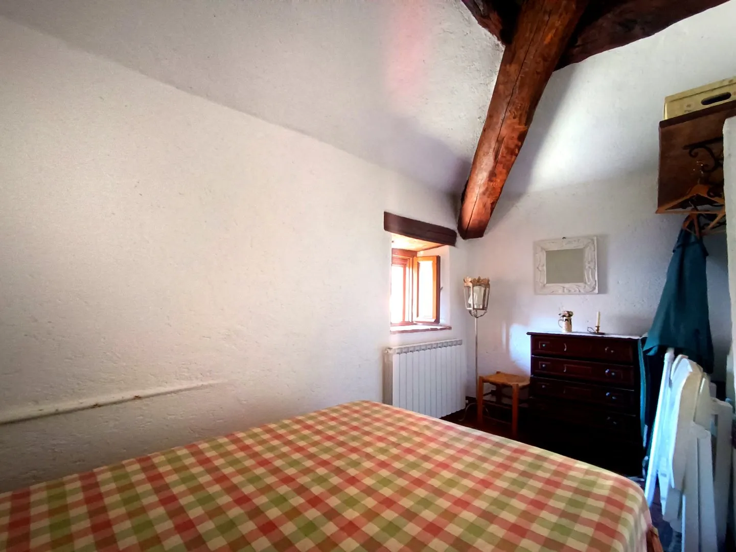 Lake-View House with Garden and Dual Living Spaces in Vagli Sotto - View image 24 of 40