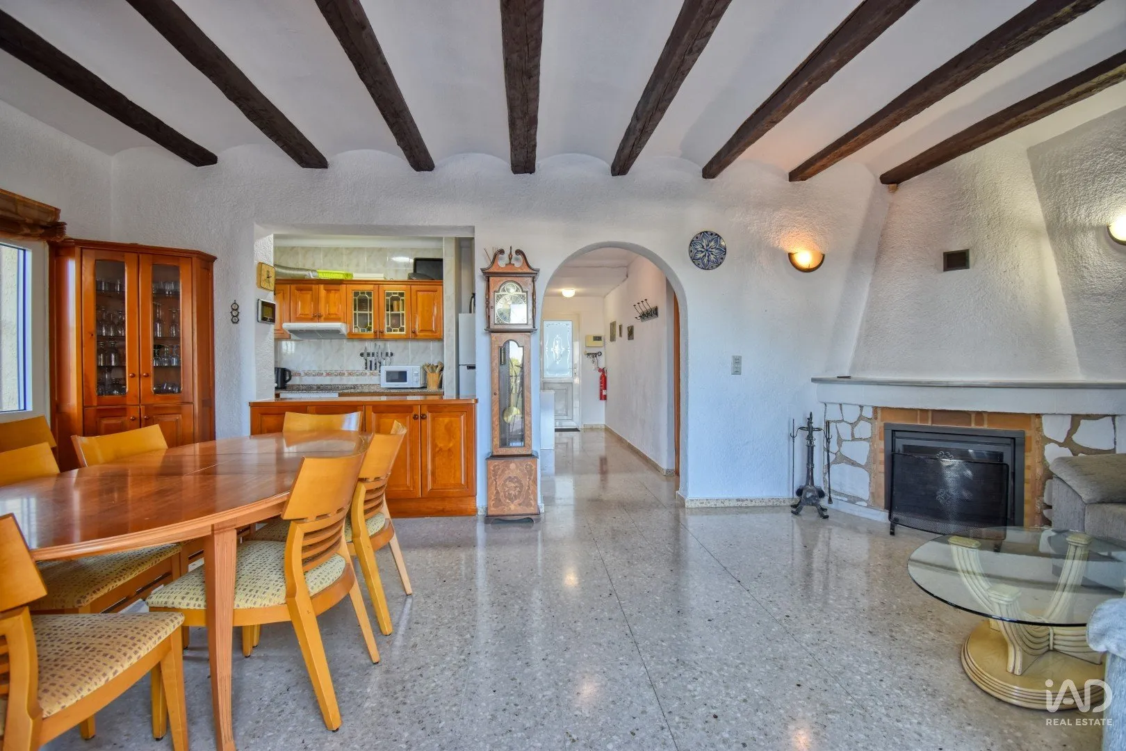 1970s Spanish Oasis with Garden and Pool in Dénia - Image 5