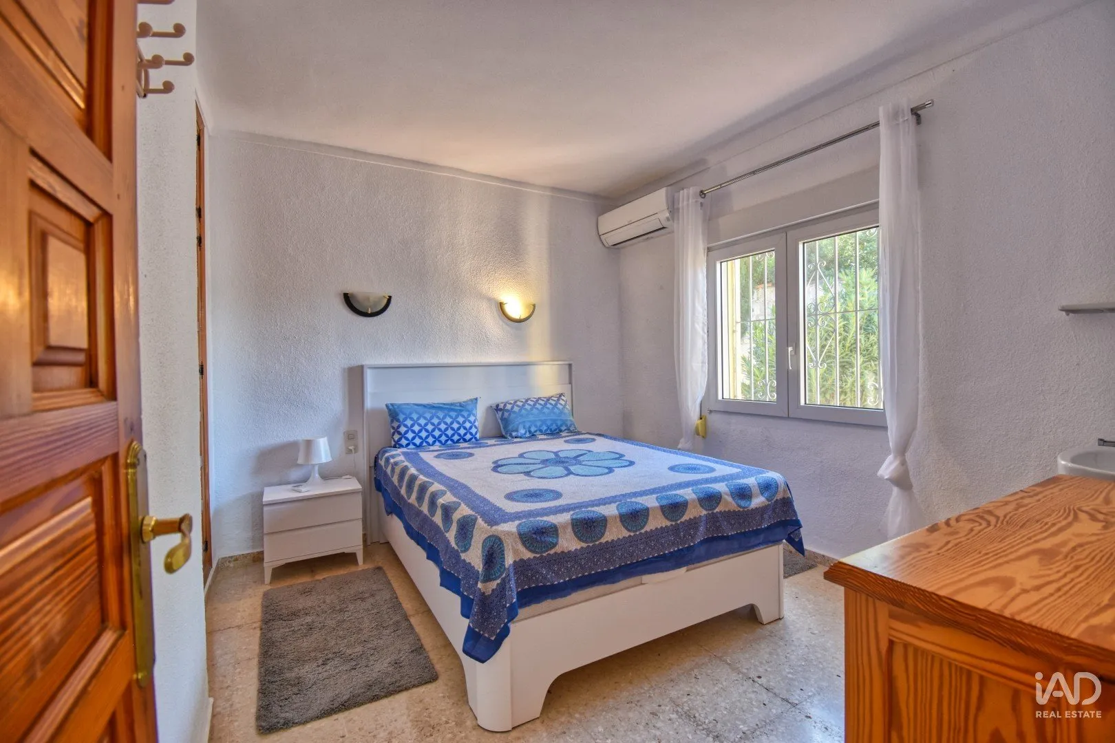 1970s Spanish Oasis with Garden and Pool in Dénia - View image 15 of 38