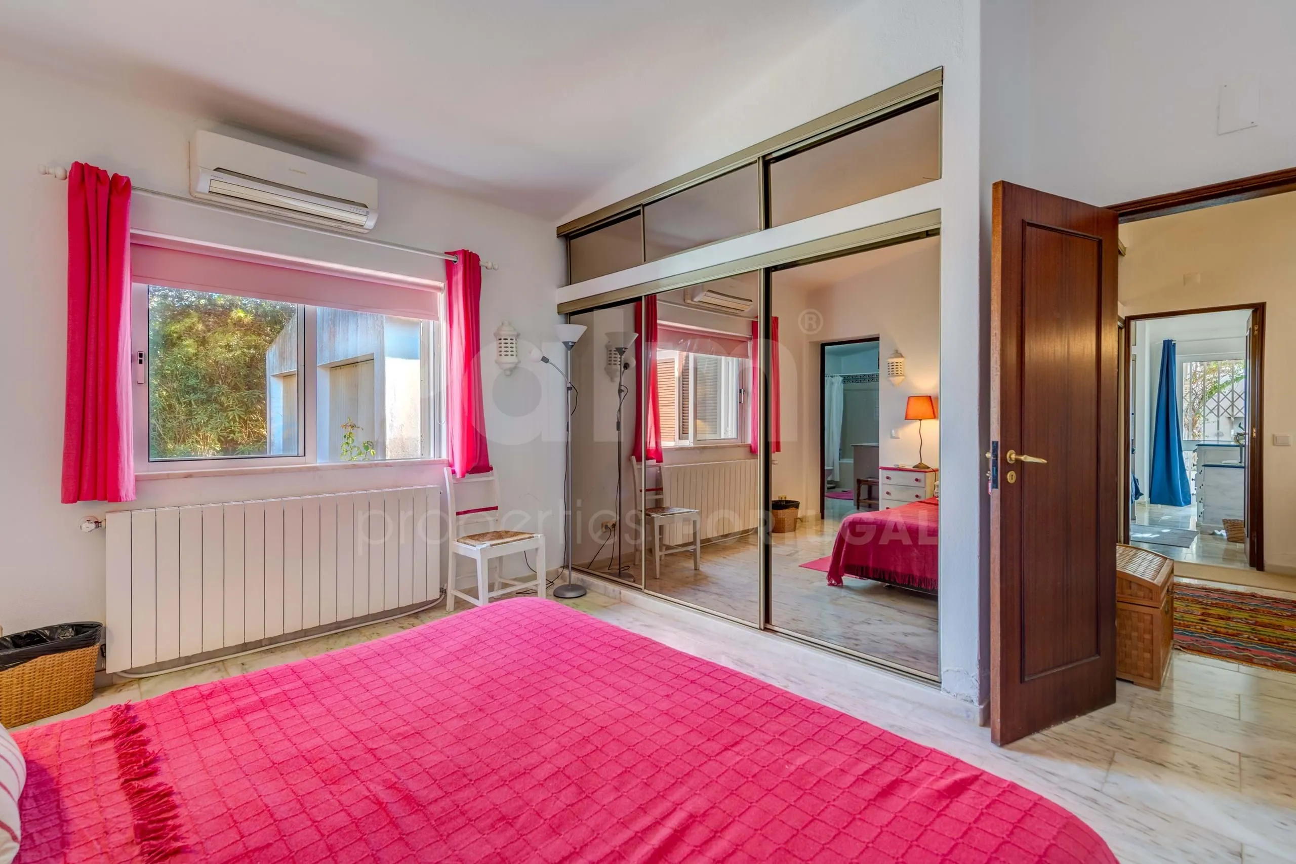 Elegant 8-Bedroom Villa with Pool and Gardens Near Algarve Coast - View image 6 of 57