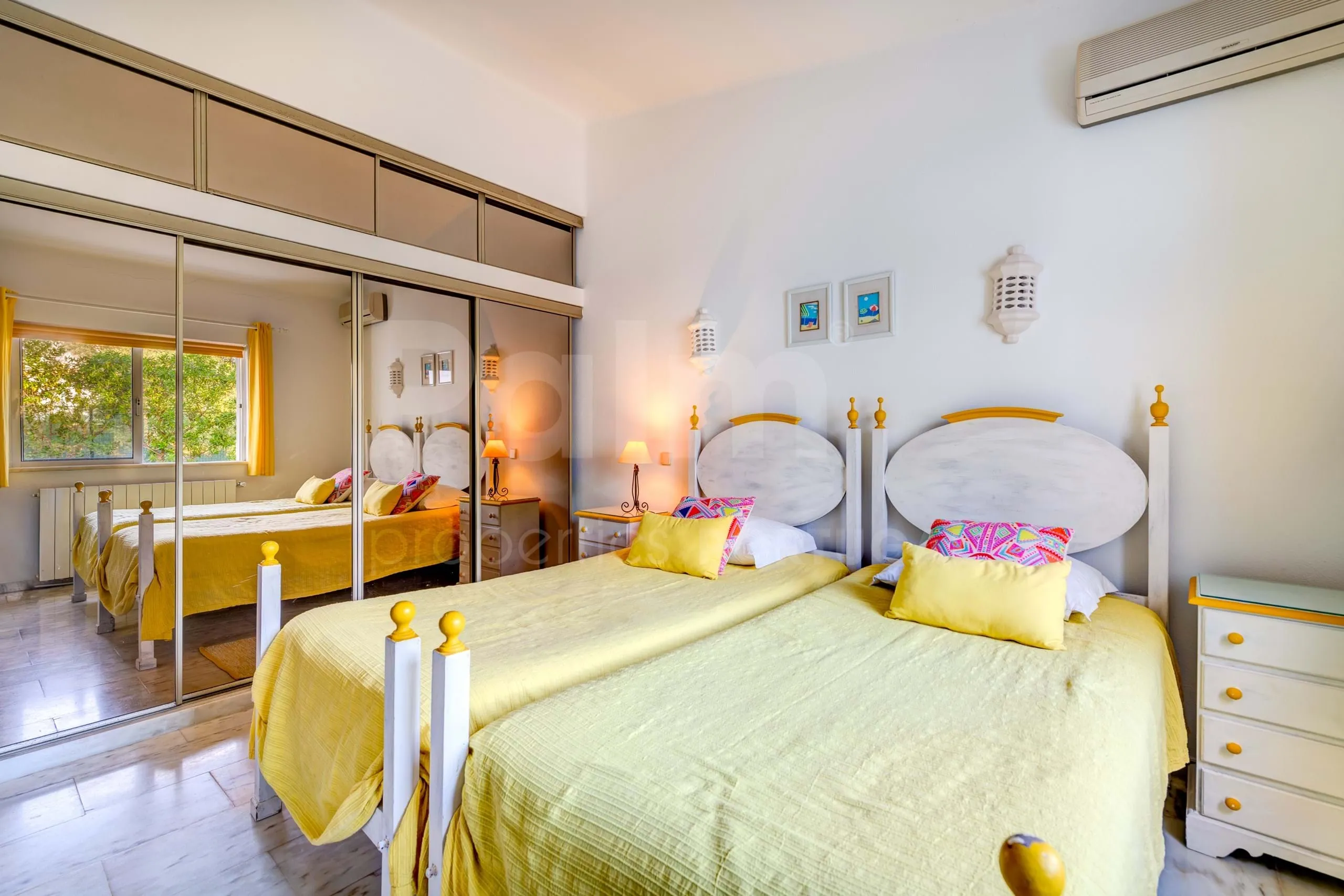 Elegant 8-Bedroom Villa with Pool and Gardens Near Algarve Coast - View image 12 of 57