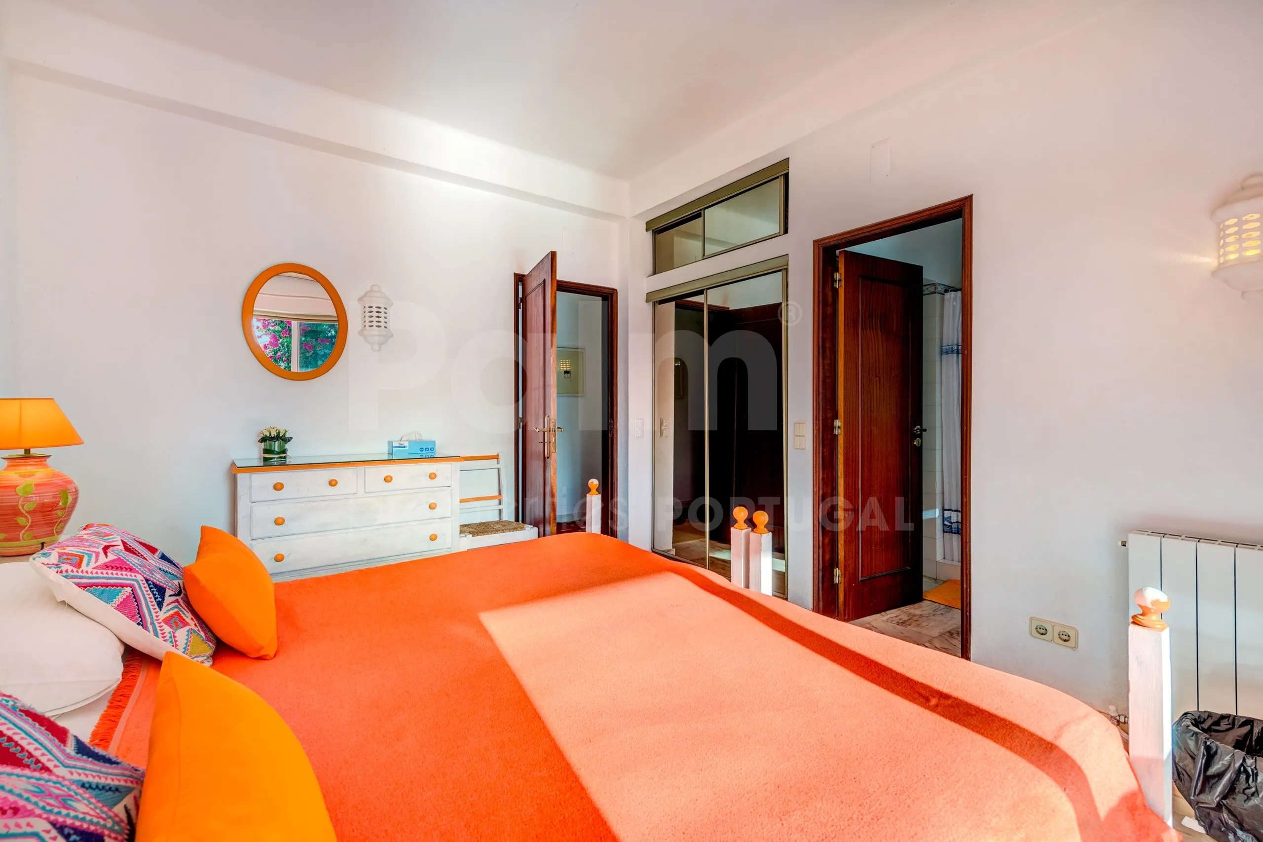 Elegant 8-Bedroom Villa with Pool and Gardens Near Algarve Coast - View image 16 of 57