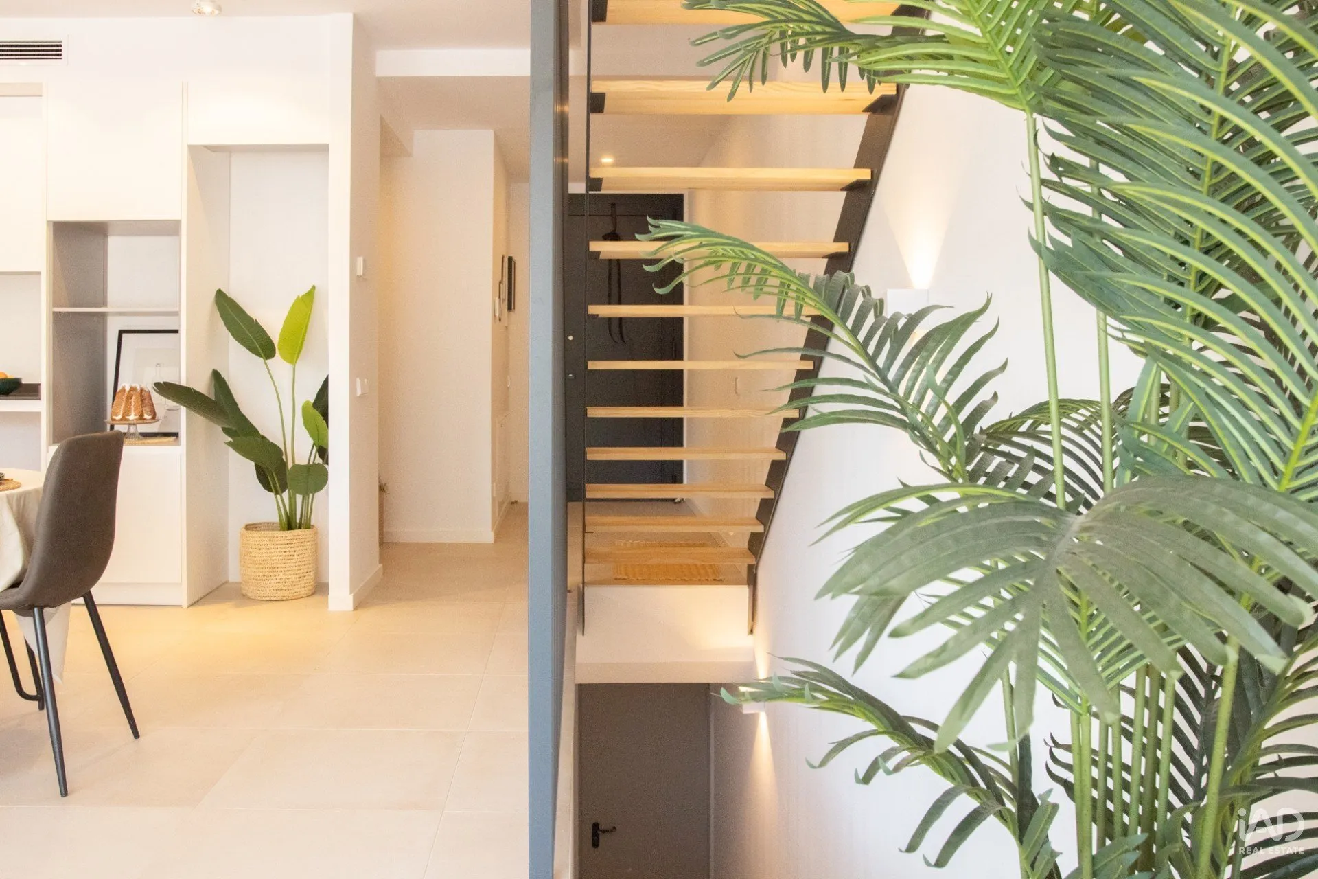 Contemporary 4-Bedroom Home with Pool in Catalonia's Mas Alba - View image 6 of 34