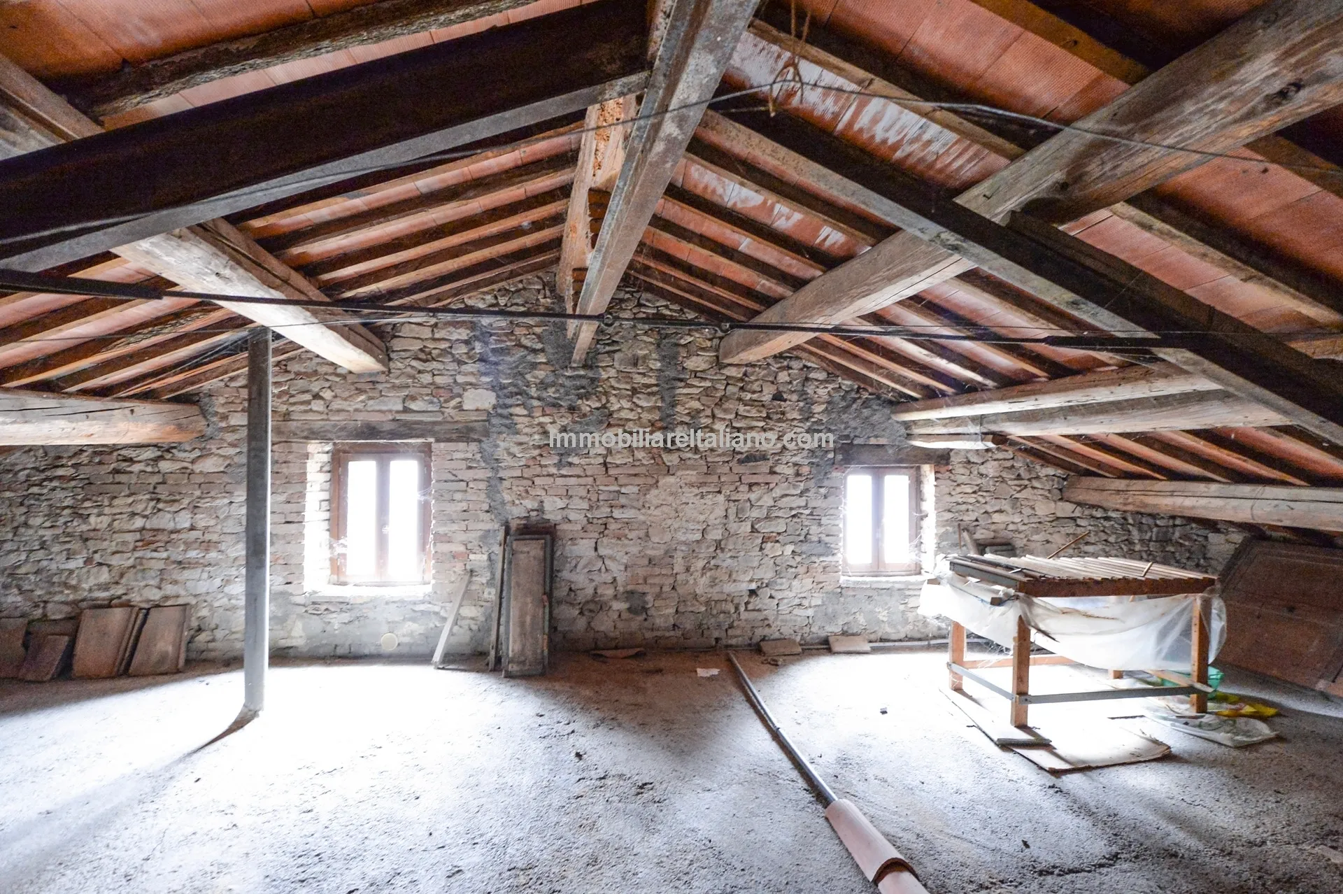 Historic 3-Bedroom Townhouse with Garden in Umbria's Monte Santa Maria Tiberina - View image 24 of 29