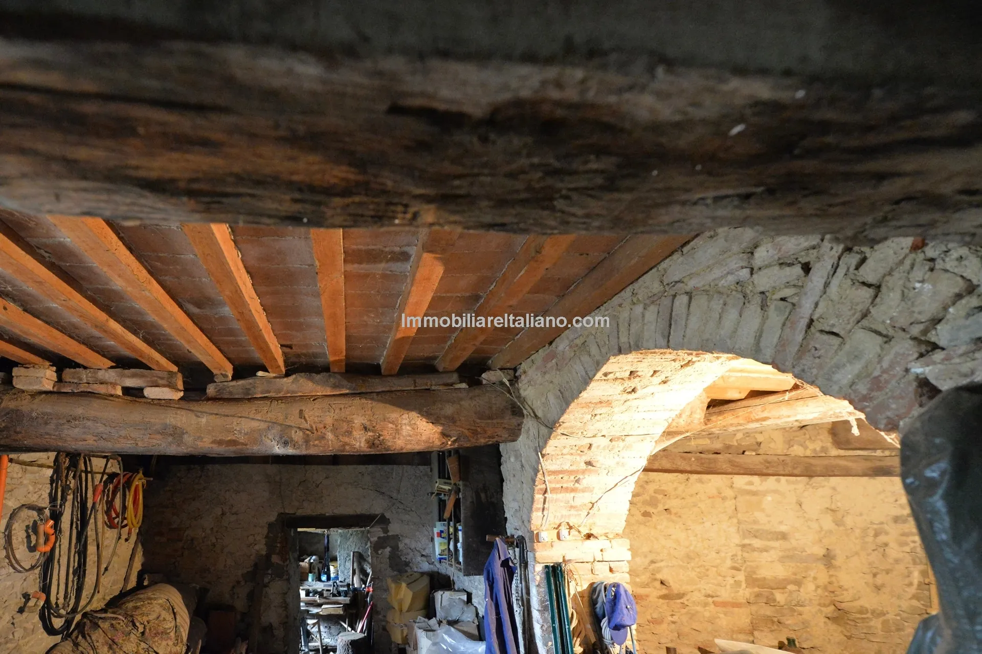 Historic 3-Bedroom Townhouse with Garden in Umbria's Monte Santa Maria Tiberina - View image 28 of 29