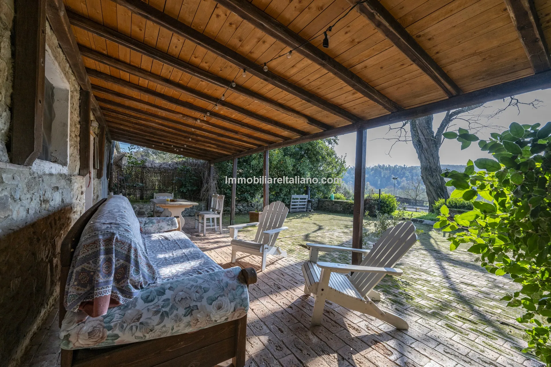 9-Bedroom Farmhouse with Pool and Equestrian Potential in Tuscany - View image 39 of 104