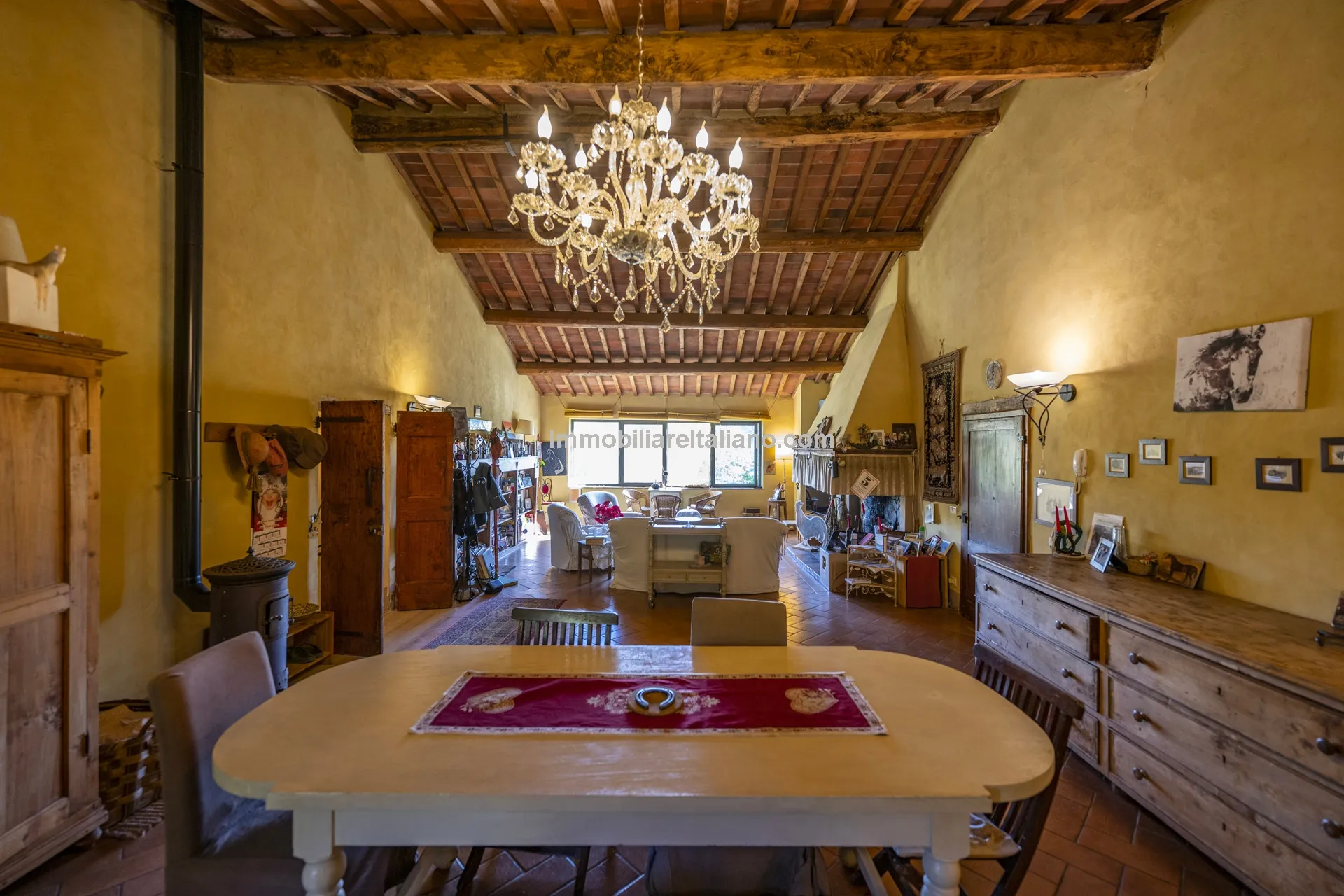 9-Bedroom Farmhouse with Pool and Equestrian Potential in Tuscany - View image 40 of 104