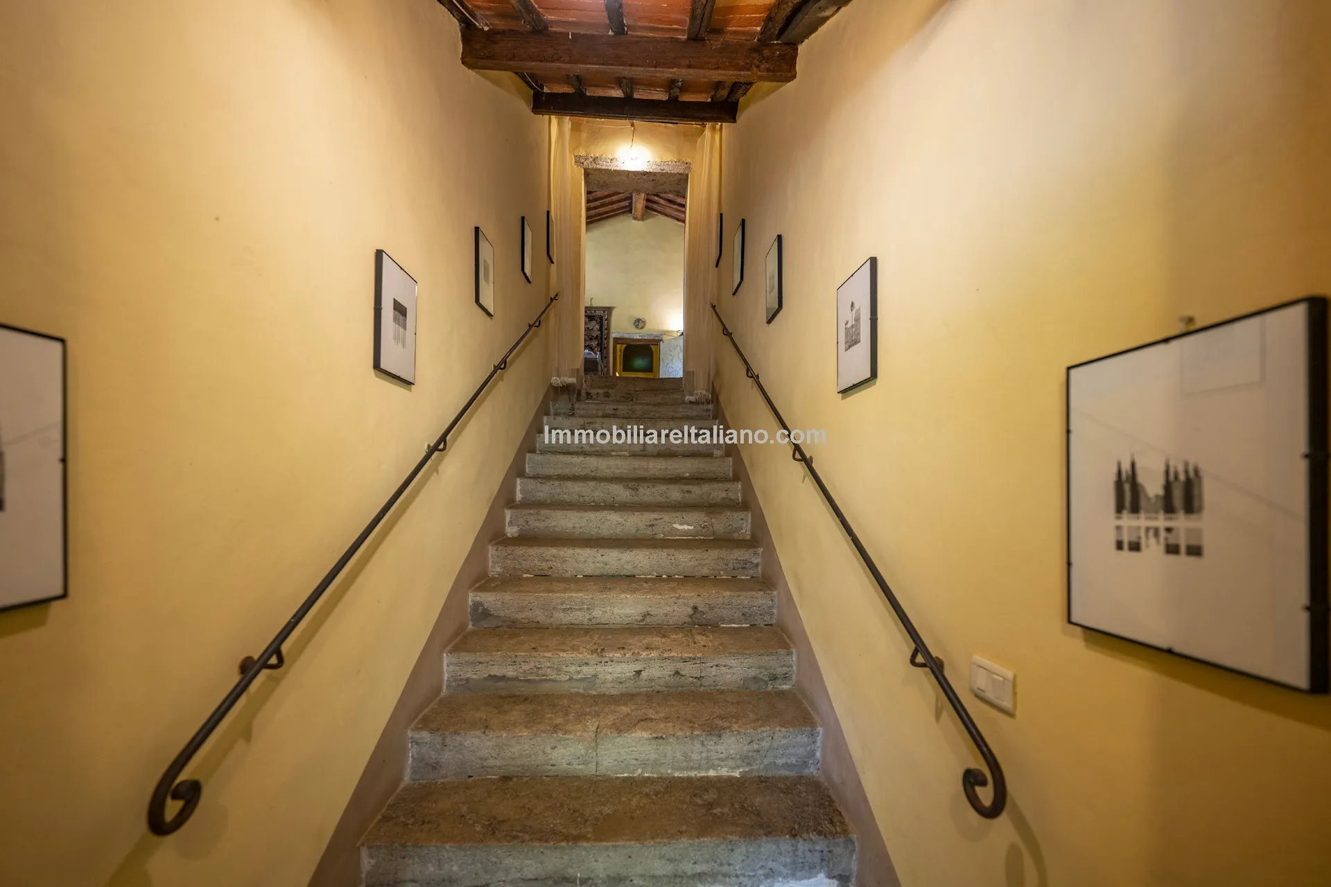 9-Bedroom Farmhouse with Pool and Equestrian Potential in Tuscany - View image 42 of 104