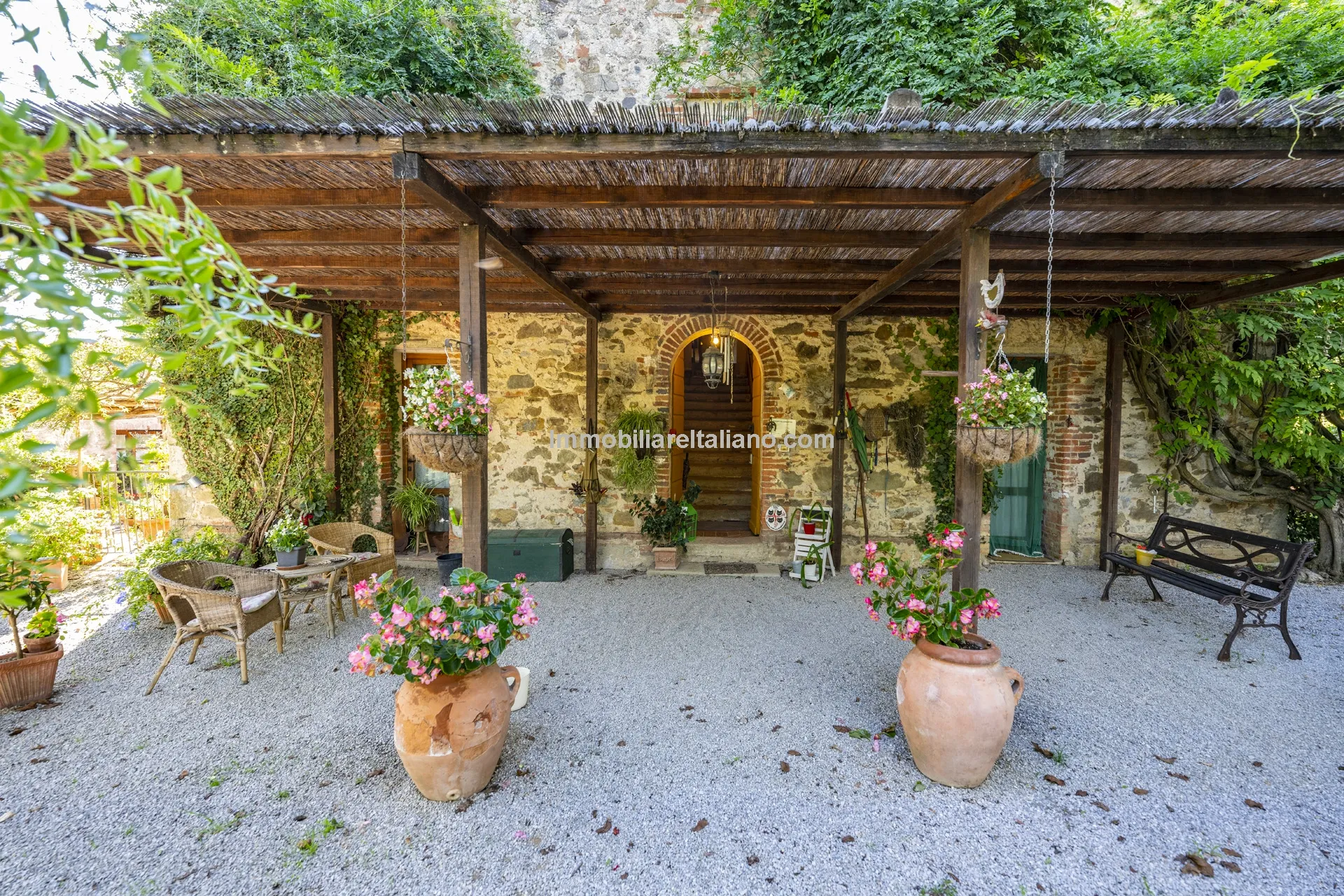9-Bedroom Farmhouse with Pool and Equestrian Potential in Tuscany - View image 43 of 104