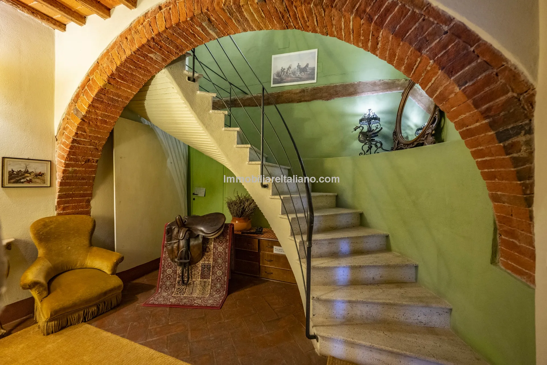 9-Bedroom Farmhouse with Pool and Equestrian Potential in Tuscany - View image 57 of 104