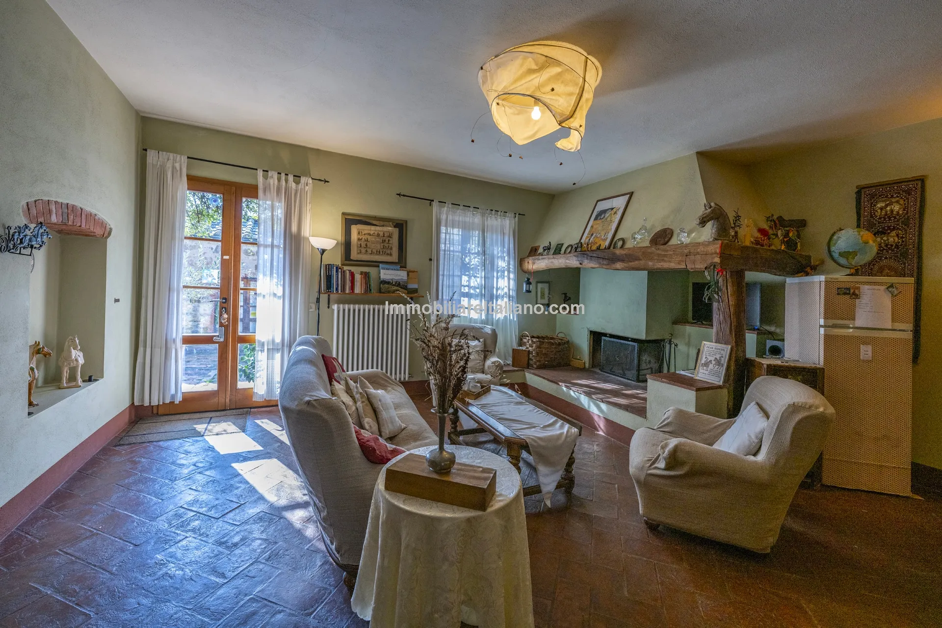 9-Bedroom Farmhouse with Pool and Equestrian Potential in Tuscany - View image 78 of 104