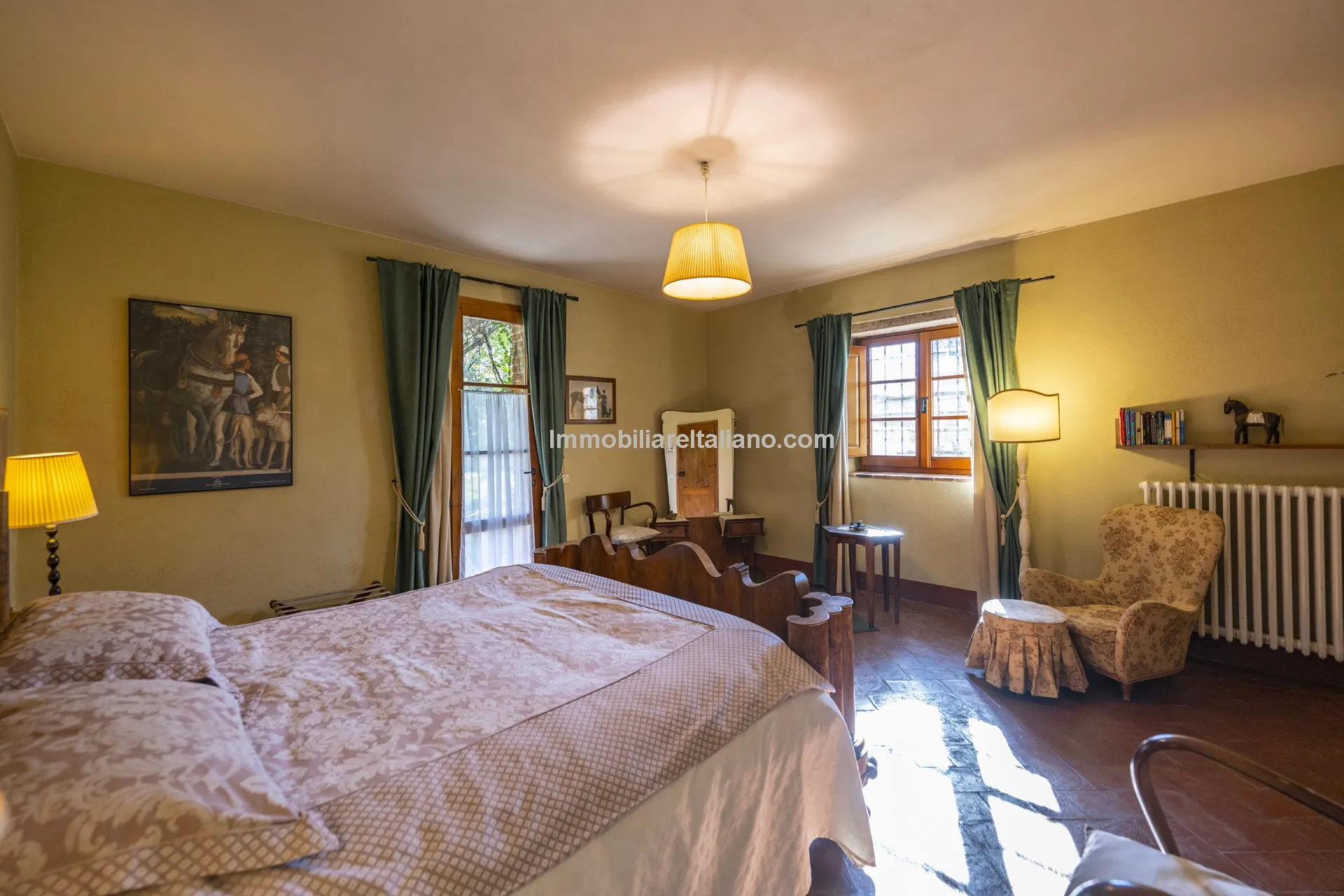 9-Bedroom Farmhouse with Pool and Equestrian Potential in Tuscany - View image 81 of 104