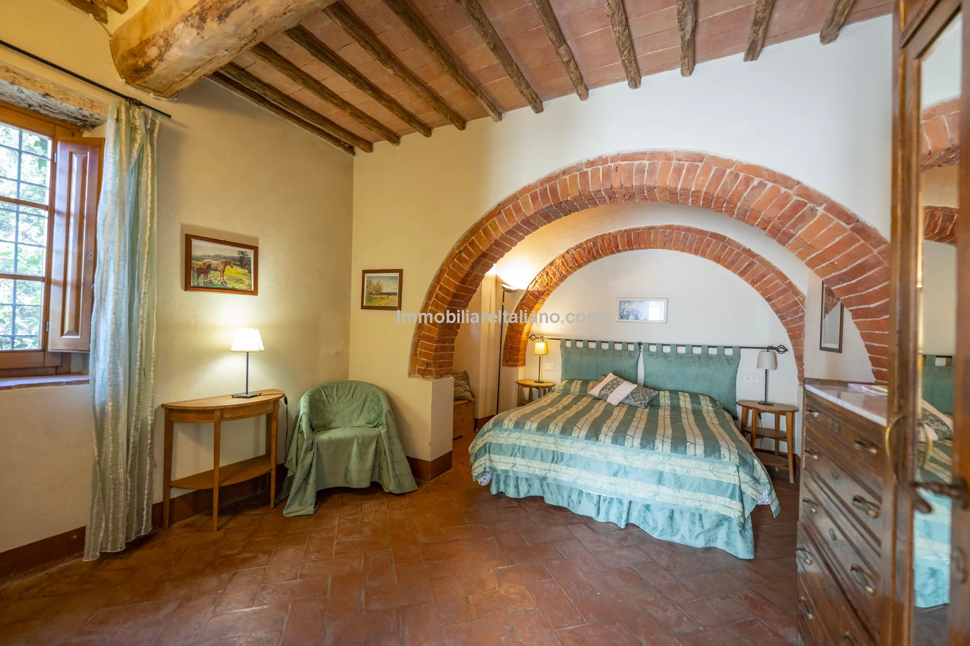 9-Bedroom Farmhouse with Pool and Equestrian Potential in Tuscany - View image 86 of 104