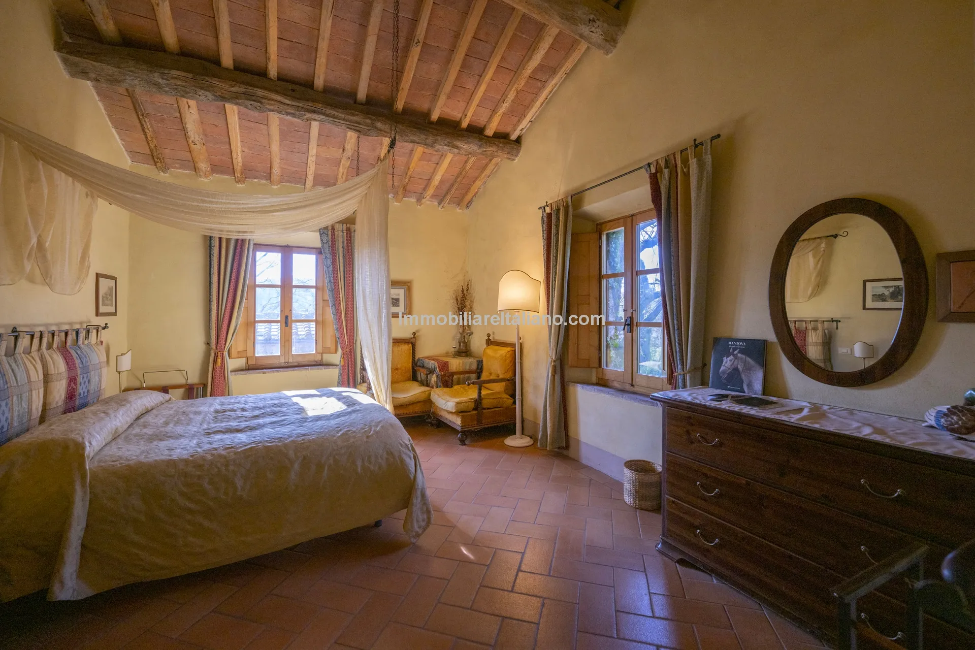9-Bedroom Farmhouse with Pool and Equestrian Potential in Tuscany - View image 98 of 104