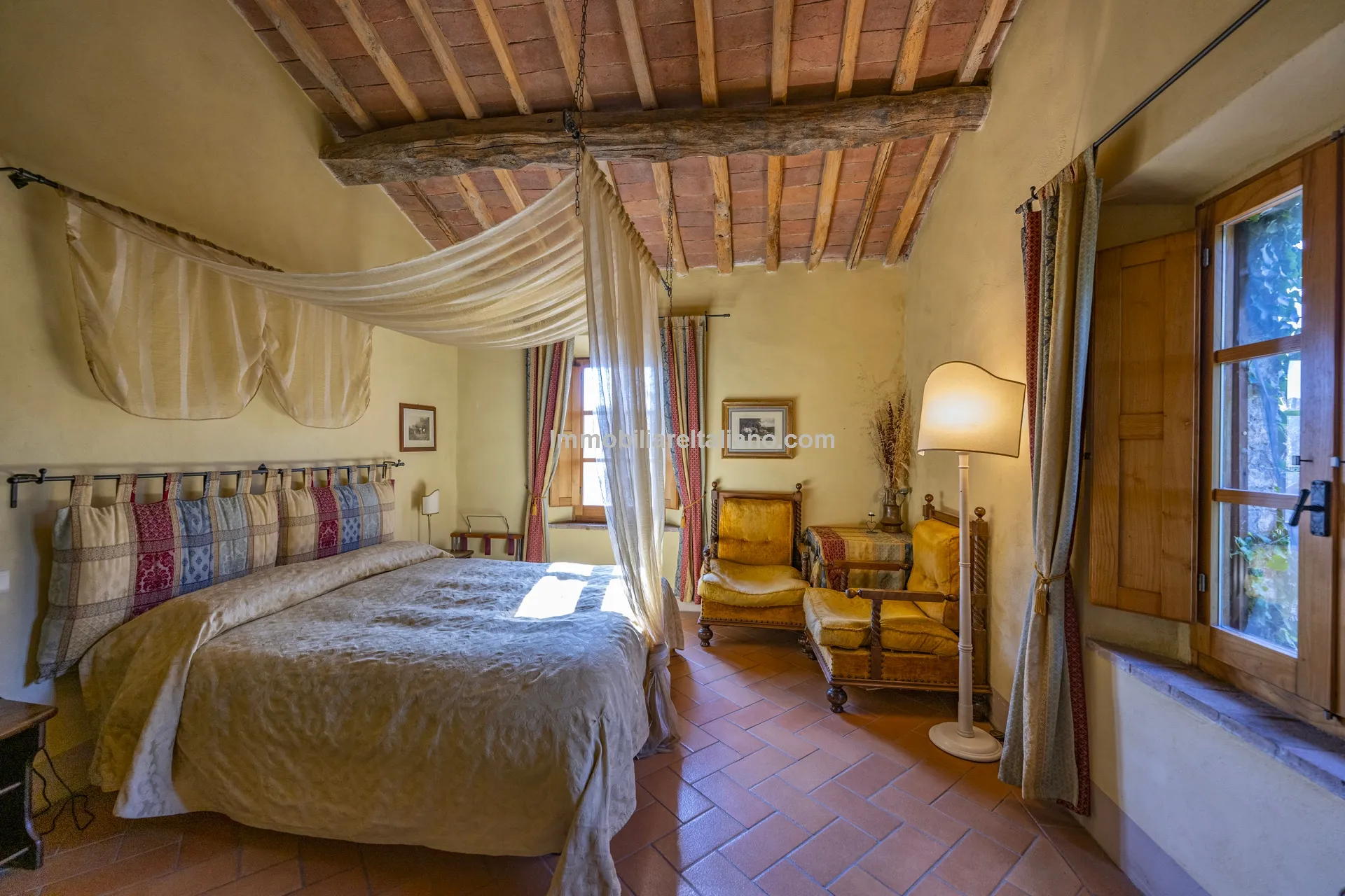 9-Bedroom Farmhouse with Pool and Equestrian Potential in Tuscany - View image 99 of 104