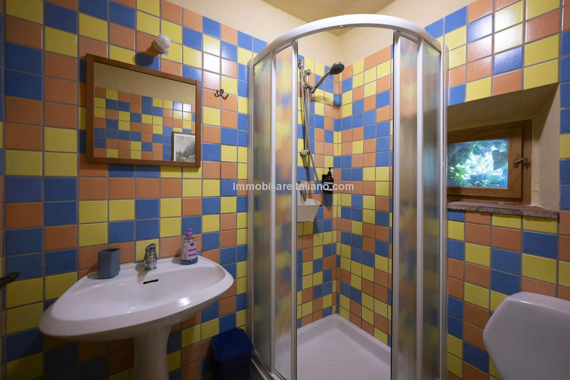 9-Bedroom Farmhouse with Pool and Equestrian Potential in Tuscany - View image 103 of 104