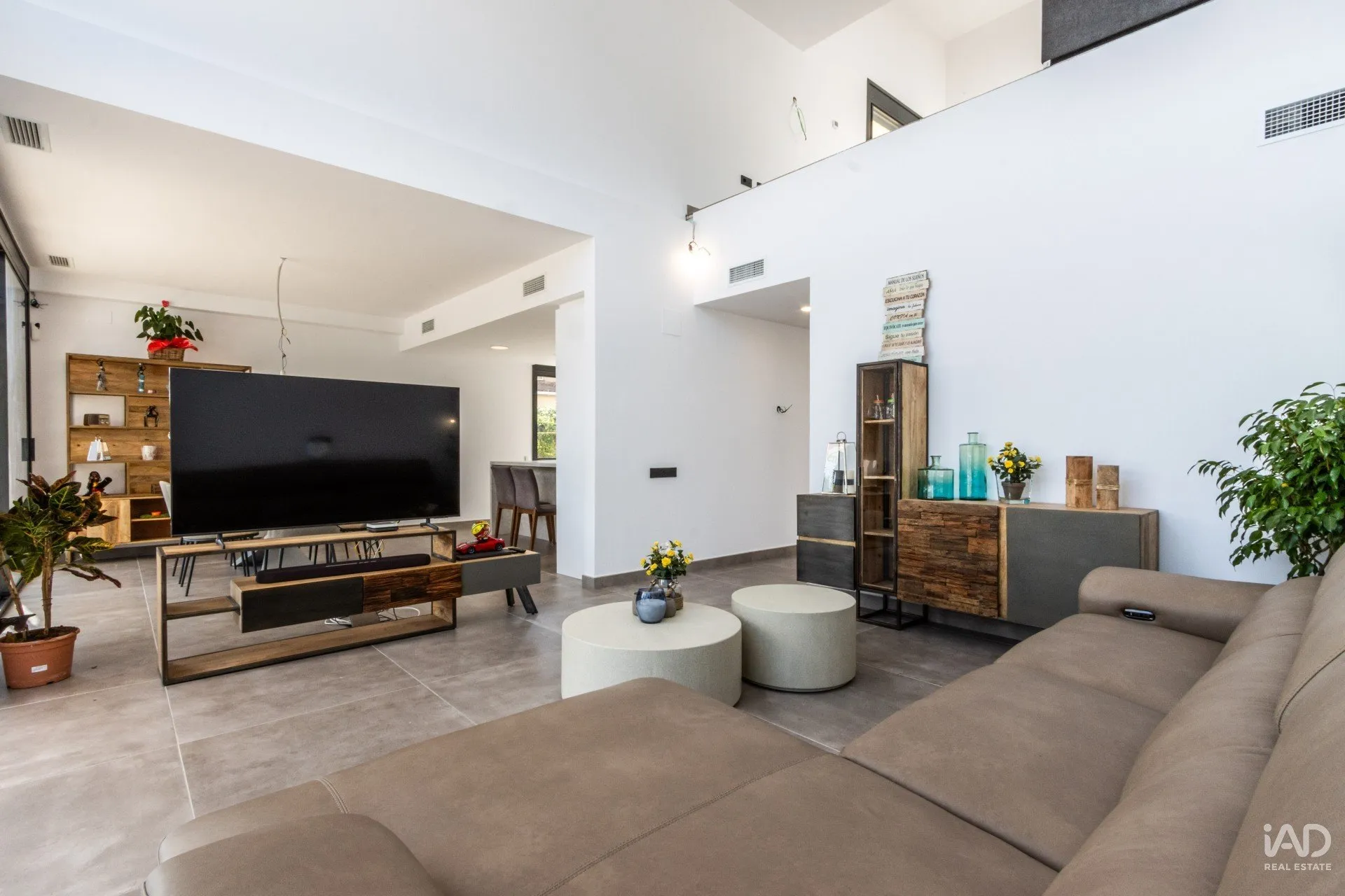 Contemporary Eco-Friendly 3-Bedroom House with Vineyard Views in Sentmenat - View image 13 of 39