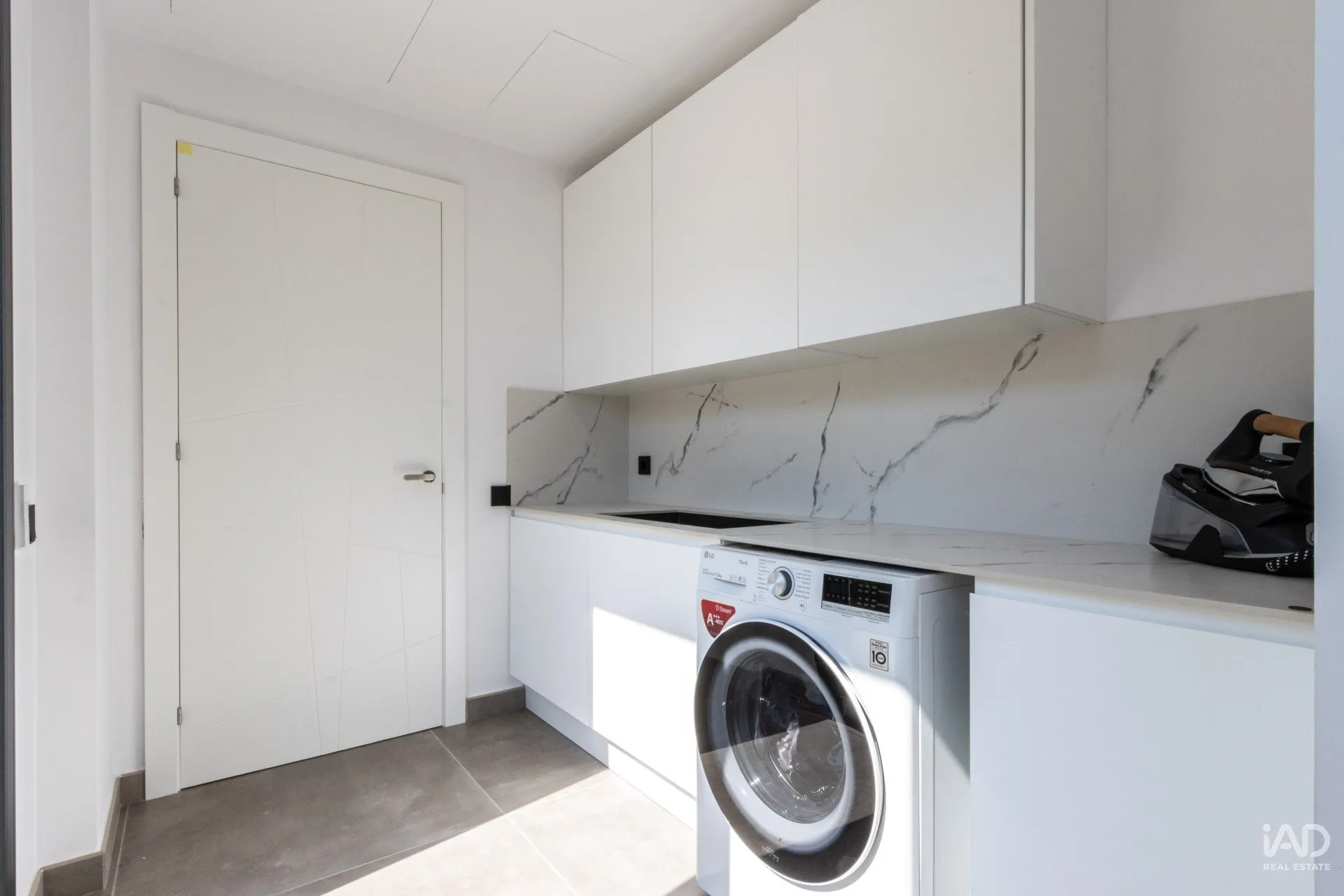 Contemporary Eco-Friendly 3-Bedroom House with Vineyard Views in Sentmenat - View image 23 of 39