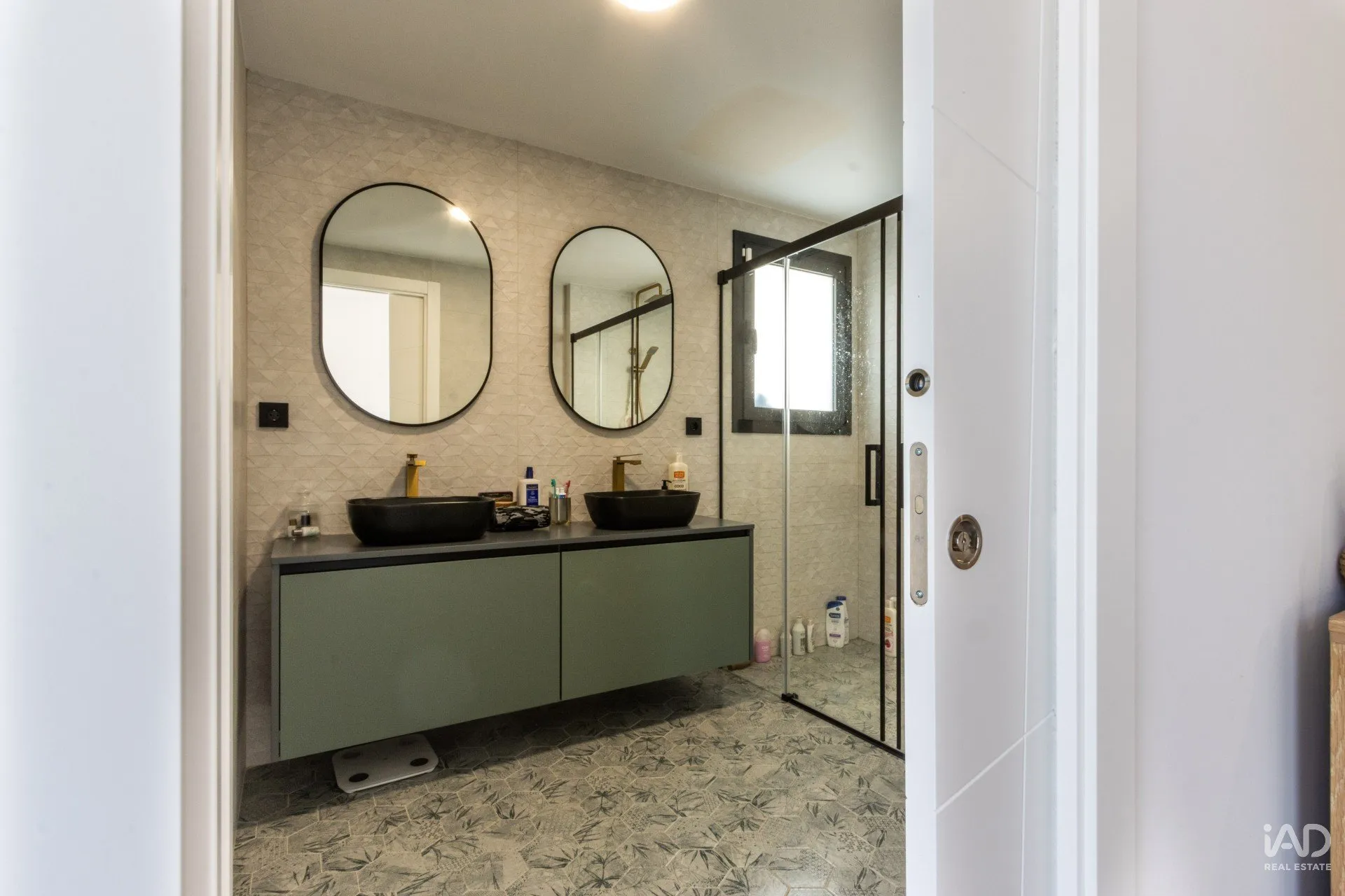 Contemporary Eco-Friendly 3-Bedroom House with Vineyard Views in Sentmenat - View image 28 of 39