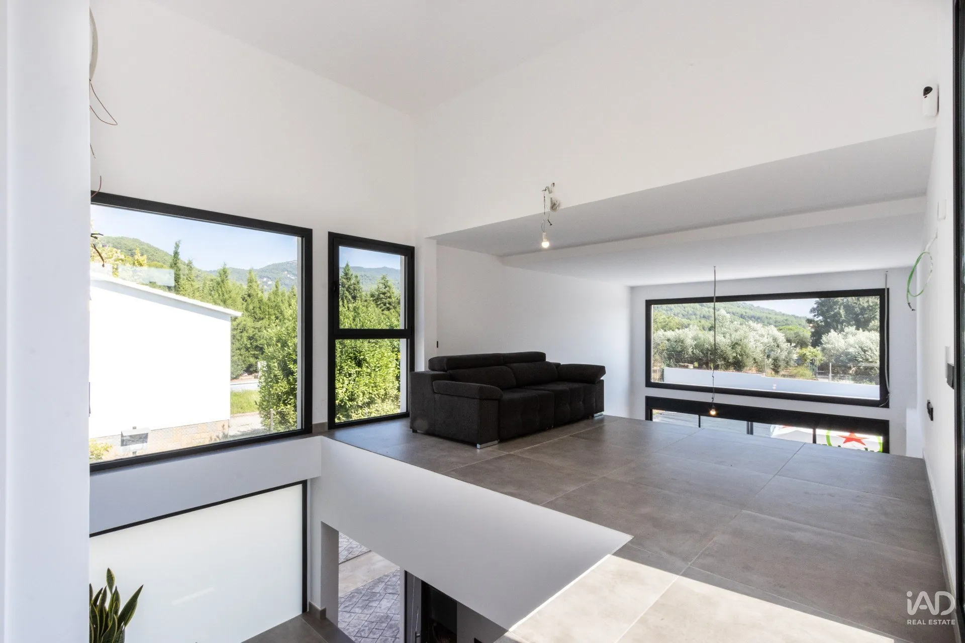 Contemporary Eco-Friendly 3-Bedroom House with Vineyard Views in Sentmenat - View image 30 of 39