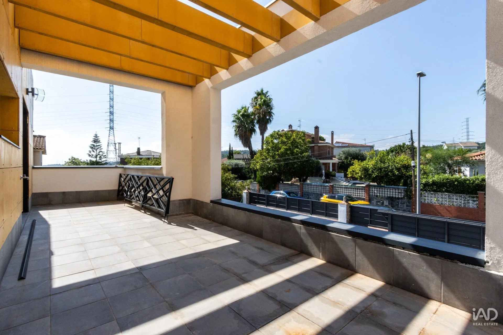 Contemporary Eco-Friendly 3-Bedroom House with Vineyard Views in Sentmenat - View image 36 of 39