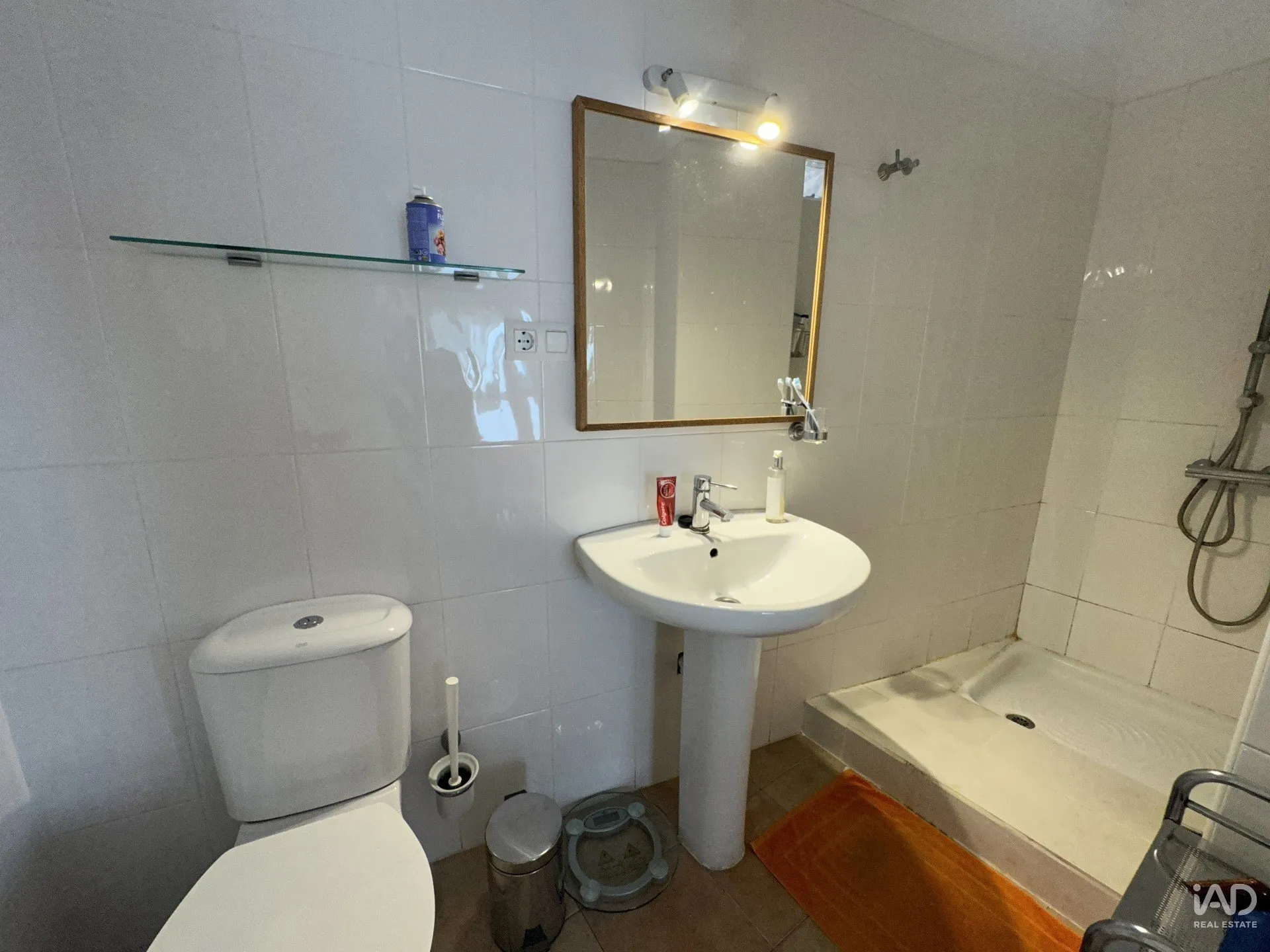 1940s 7-Bedroom House with Terrace in Andalusia's Alcalá de los Gazules - Image 5