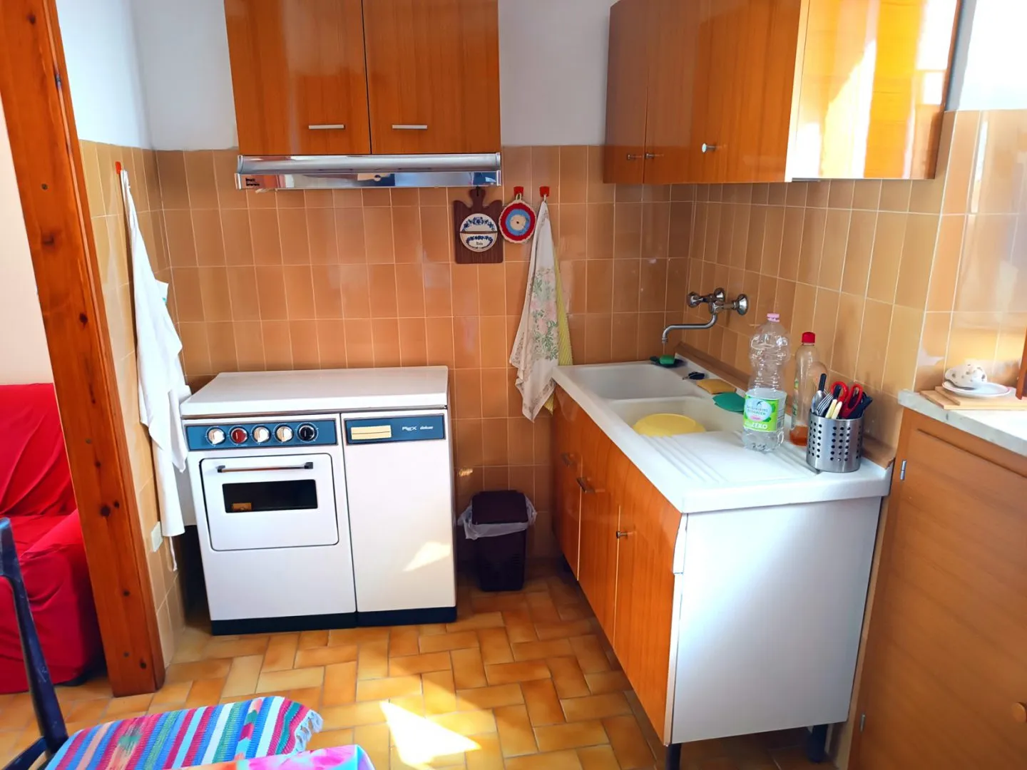 Six-Bedroom Coastal Retreat with Terrace and Garden in Arcevia, Italy - View image 18 of 31