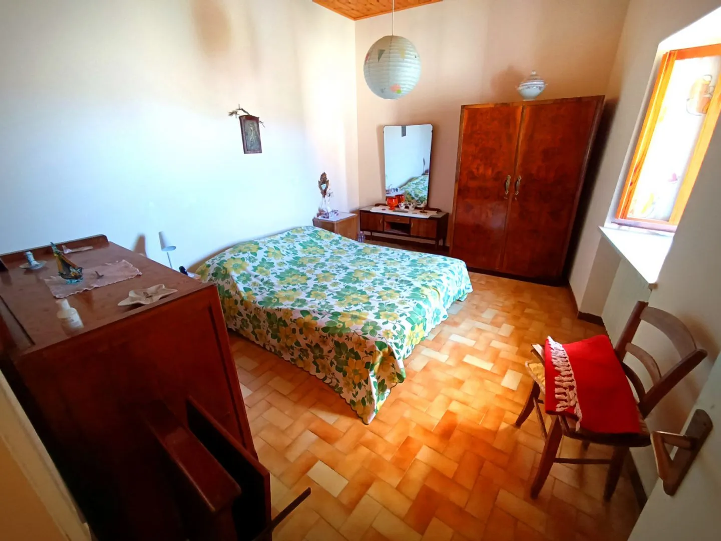 Six-Bedroom Coastal Retreat with Terrace and Garden in Arcevia, Italy - View image 22 of 31