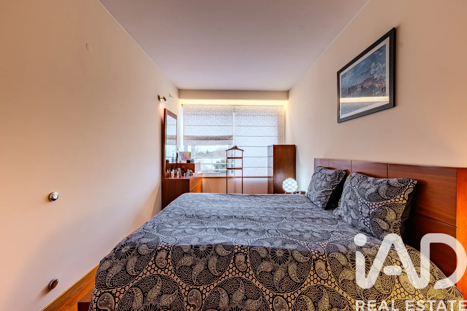 Contemporary 3-Bedroom House with Garden and Garage in Porto's Bonfim District - View image 15 of 22