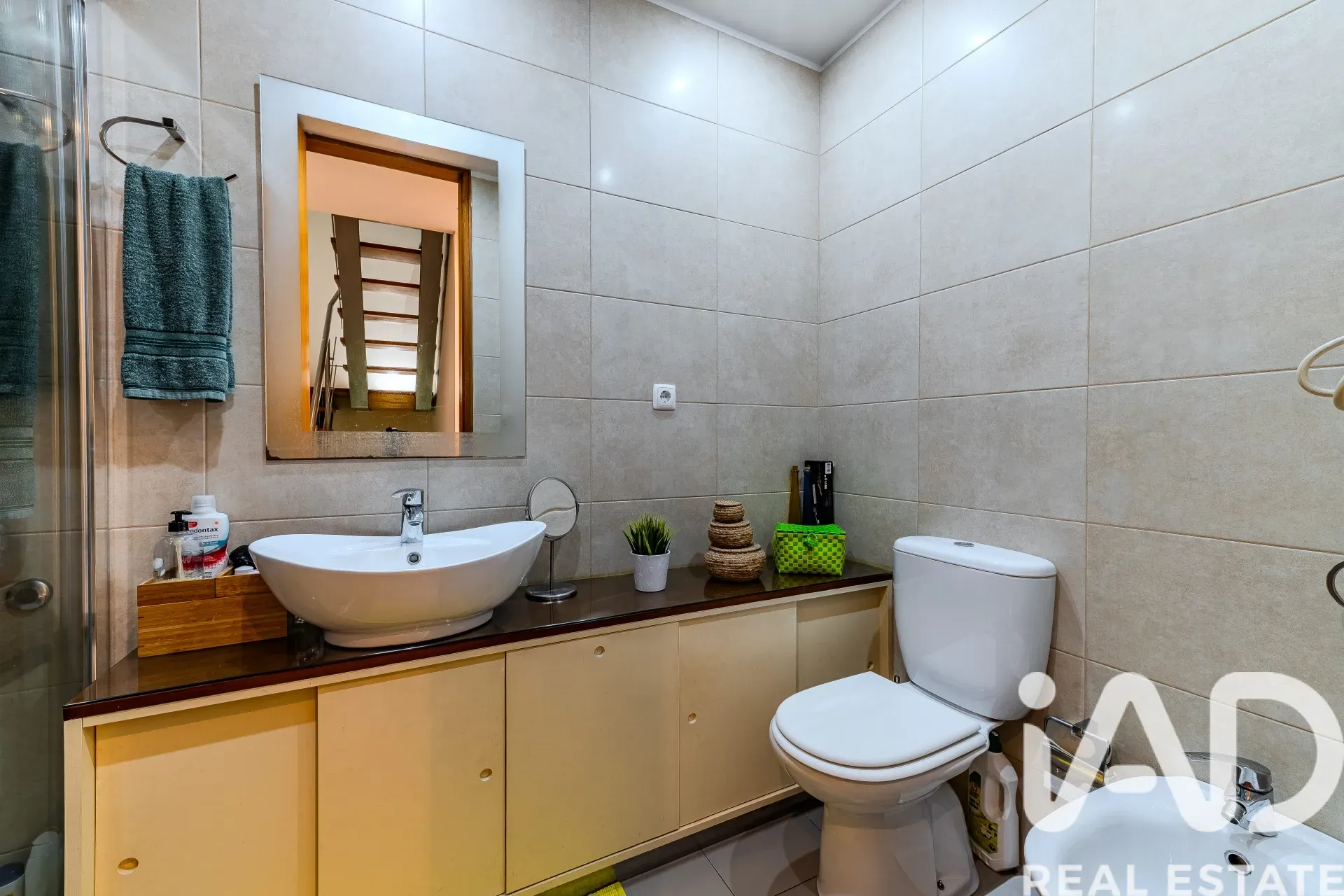 Contemporary 3-Bedroom House with Garden and Garage in Porto's Bonfim District - View image 18 of 22