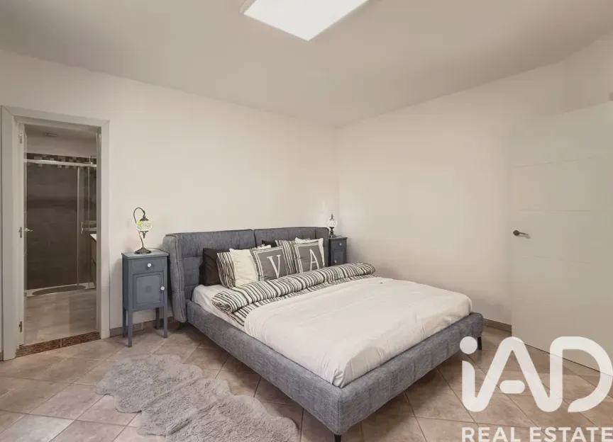 4-Bedroom Villa with Pool and Expansive Grounds in Mogán Spain - View image 13 of 30