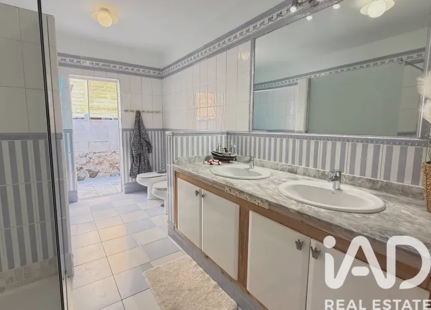 4-Bedroom Villa with Pool and Expansive Grounds in Mogán Spain - View image 24 of 30