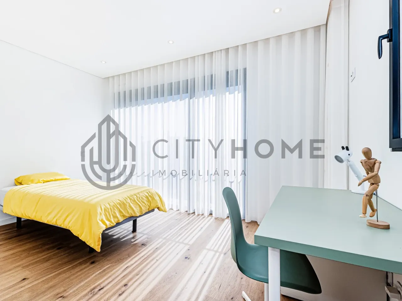 3-Bedroom House with Expansive Garden in Albufeira's Serene Ferreiras - View image 14 of 30