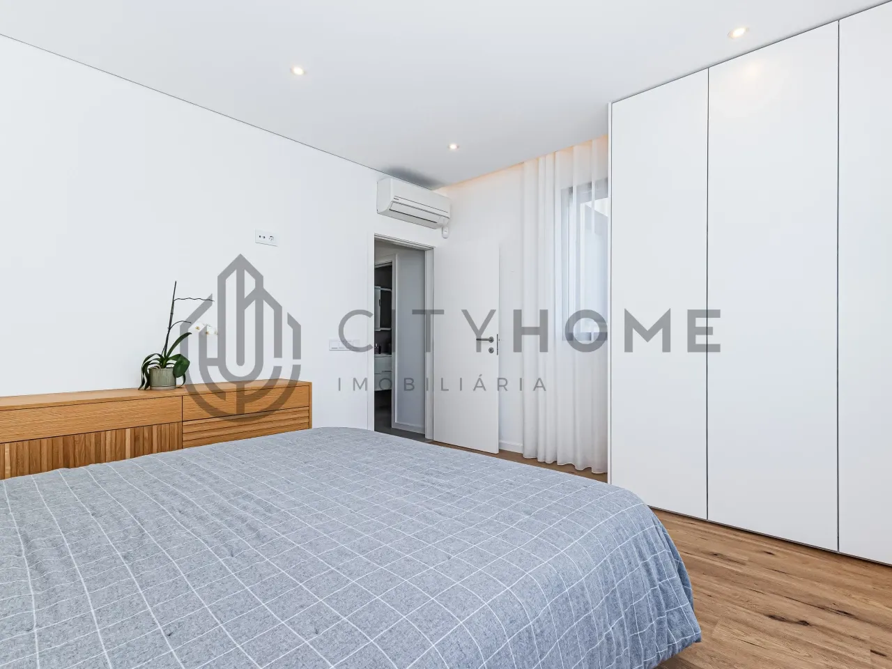 3-Bedroom House with Expansive Garden in Albufeira's Serene Ferreiras - View image 17 of 30