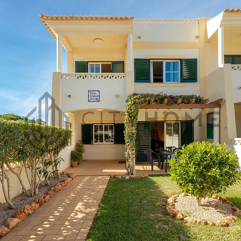 Contemporary Townhouse with Pool and Garden in Lagoa, Portugal