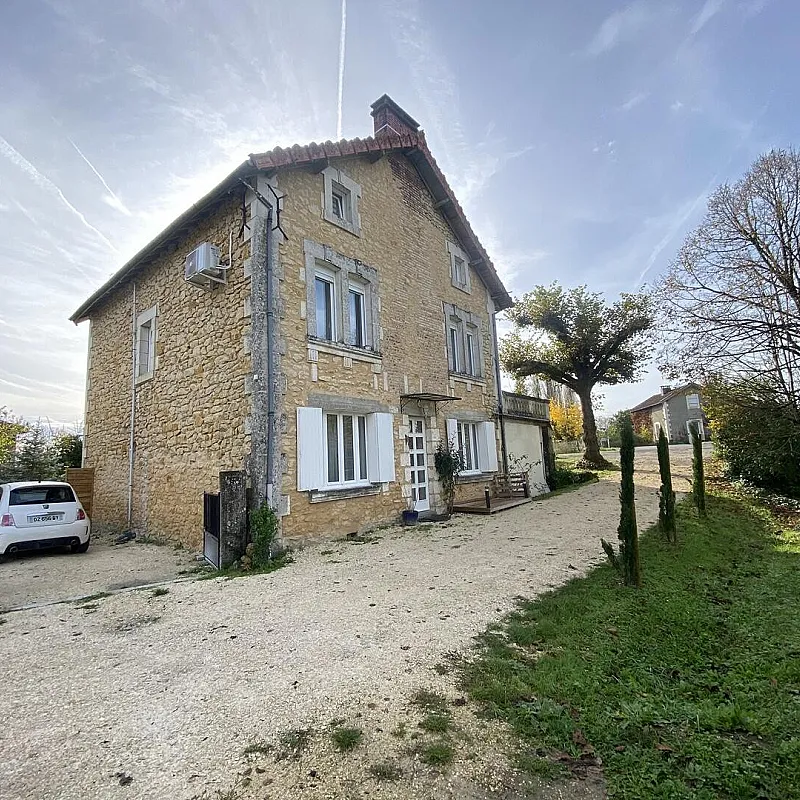 Elegant House in St Cyprien with Garden, Terrace and Separate Apartment