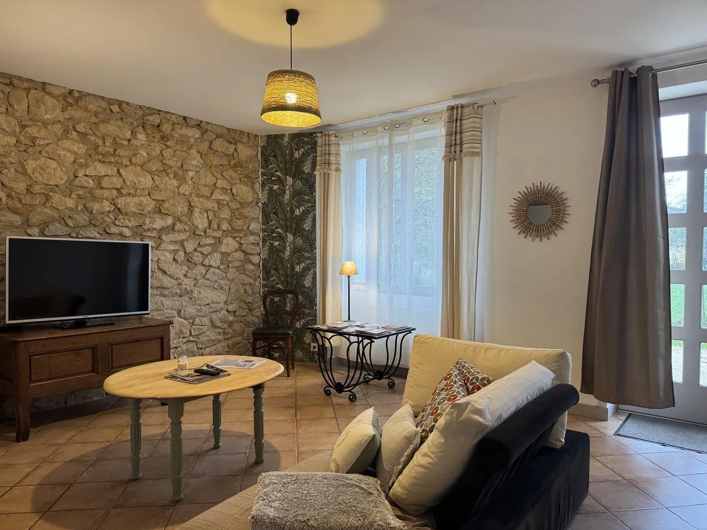 Elegant House in St Cyprien with Garden, Terrace and Separate Apartment - View image 19 of 50