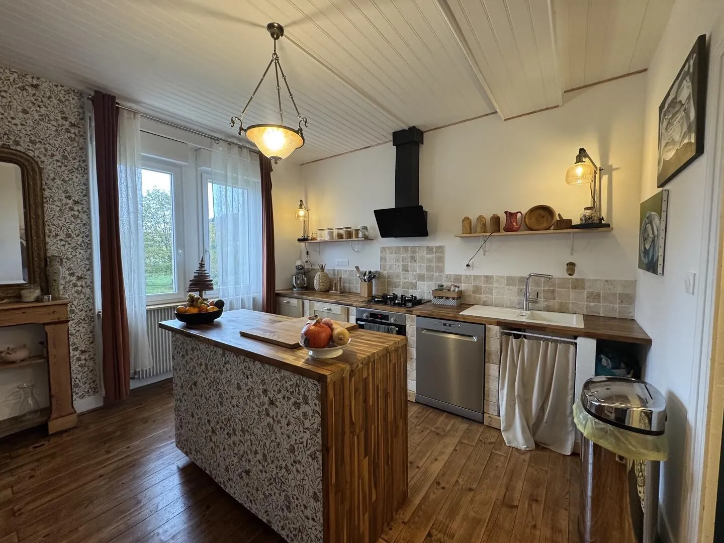 Elegant House in St Cyprien with Garden, Terrace and Separate Apartment - View image 30 of 50