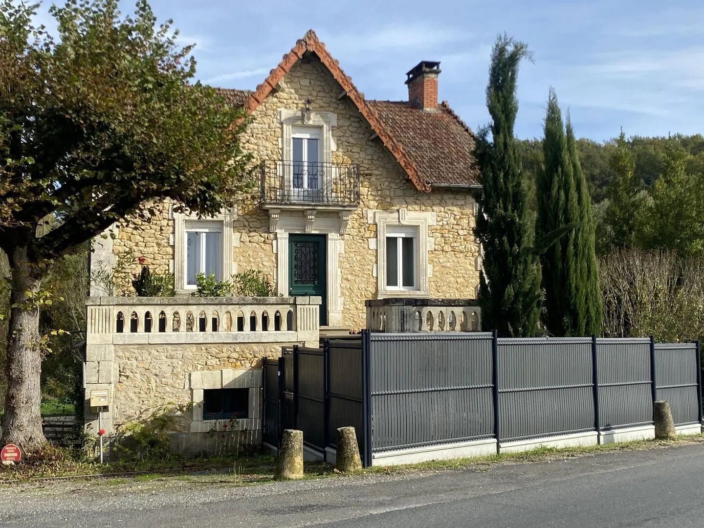 Elegant House in St Cyprien with Garden, Terrace and Separate Apartment - View image 38 of 50