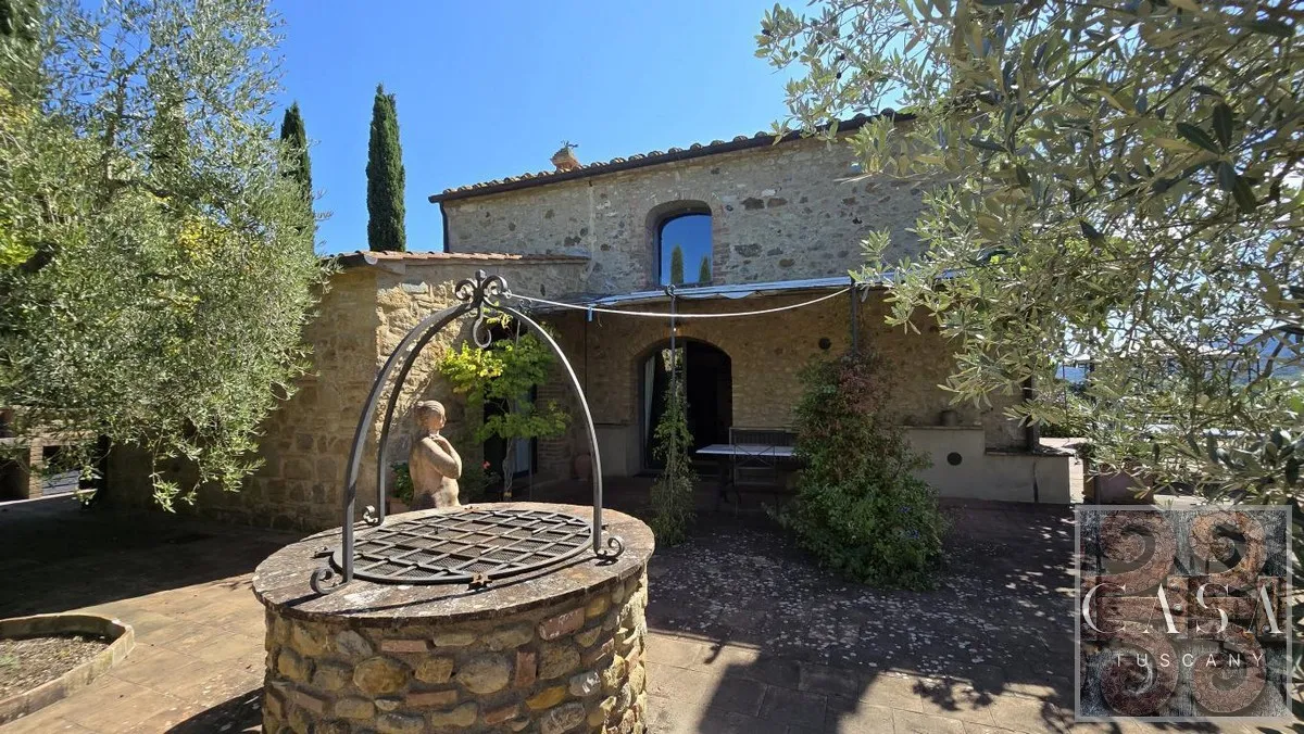 Tuscan Farmhouse with Pool and Garden Near Volterra - Image 4